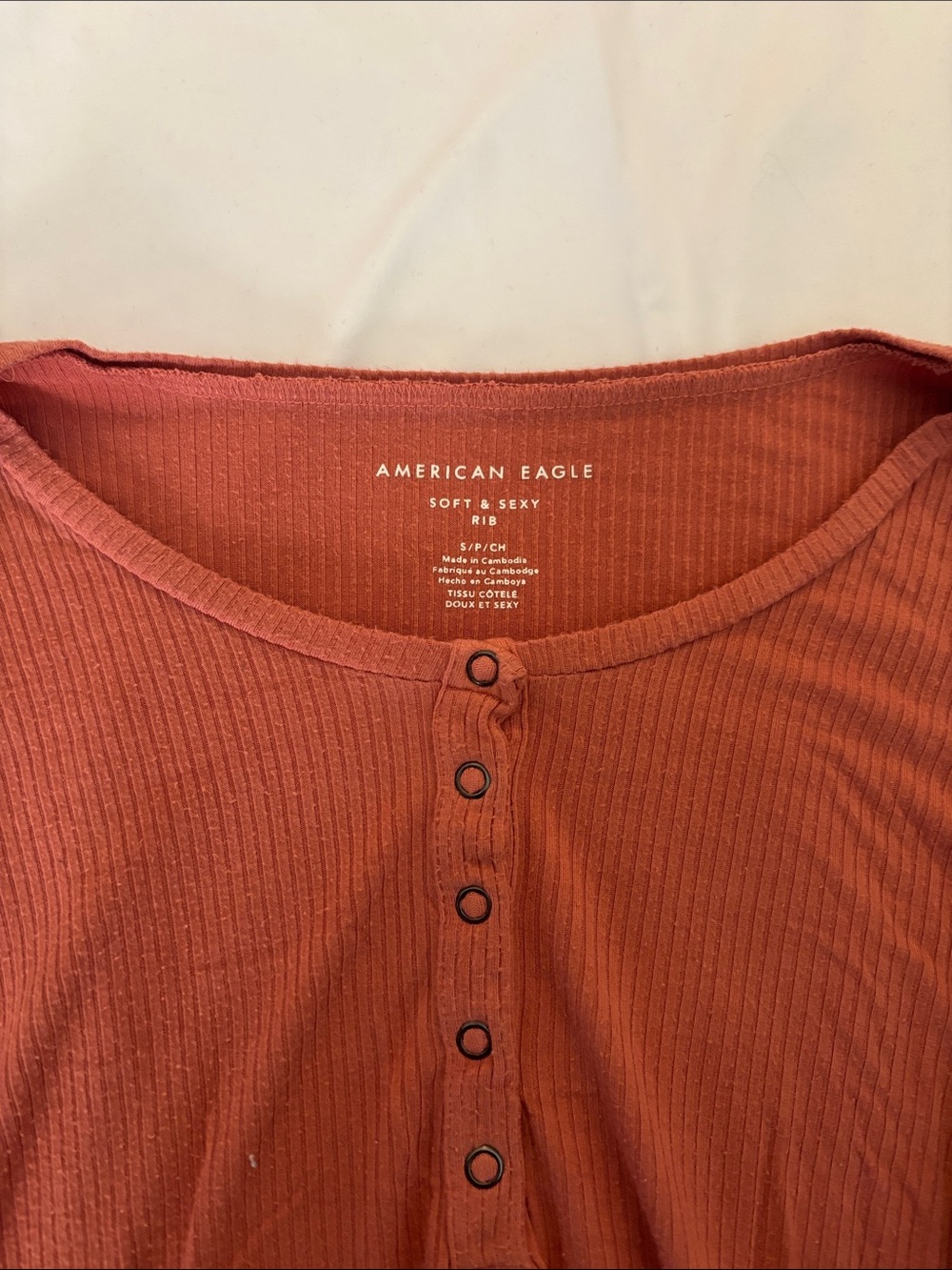 American Eagle Outfitters Long Sleeve Ribbed Henley Top in Rust and Charcoal - Picture 2 of 8